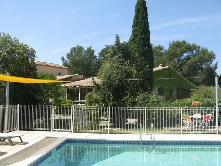 House 55m2, large swimming pool - Image 1