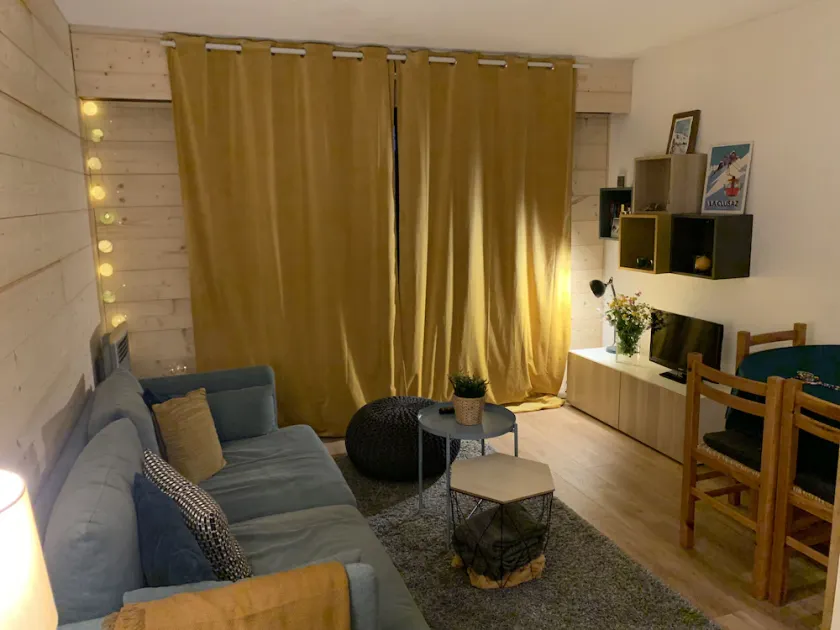 Bel Appartement à Manigod Avec vue Imprenable sur la Chaine des Aravis - Image 1