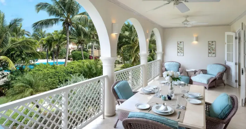 Sugar Hill, Stunning, 2 Bed 2 Bath Apartment, Pool, Beach Club, Tennis, Golf - Image 1