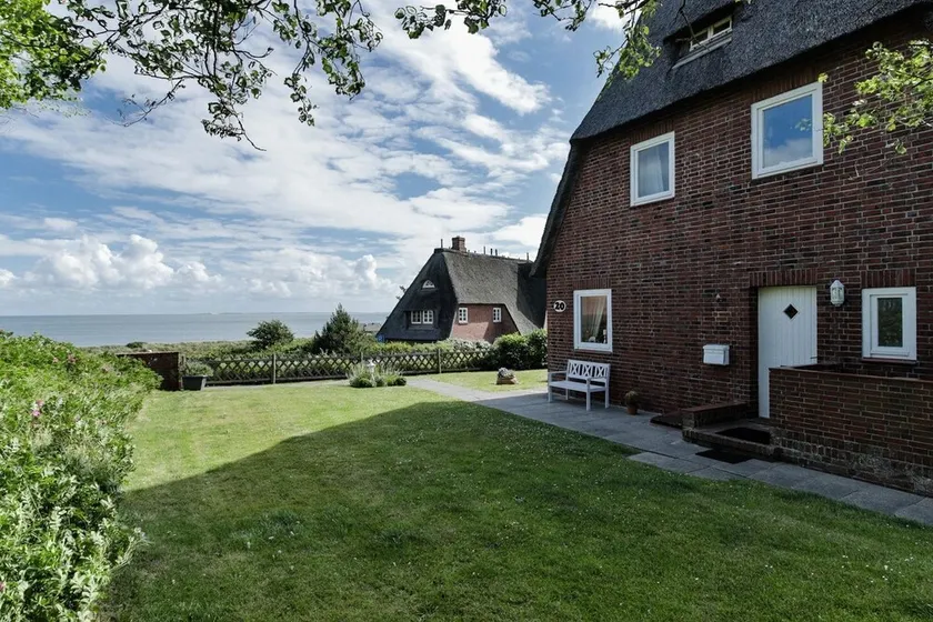 Jan's Hüs - Beautiful thatched house for 6 pers. with sea view, garden, WLAN, - Image 1