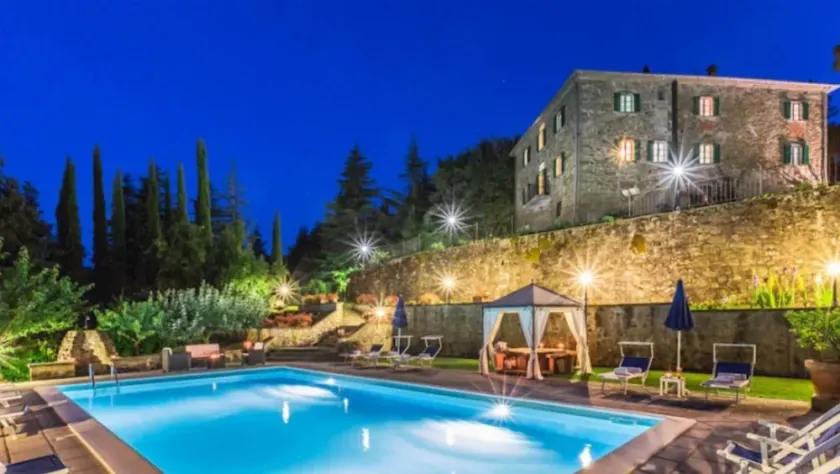 Splendid Villa for 12. Pool, outdoor Jacuzzi 25-hectare Park, Hunting, Fishing - Image 1