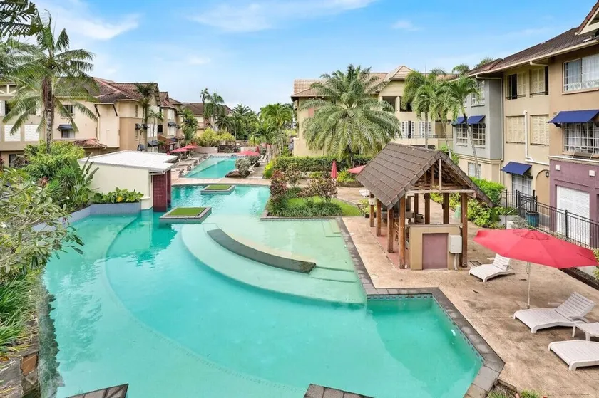 Lotus Lakes - Tropical 2BR Retreat | Resort Pools | Near Cairns CBD & Botanical Gardens - Image 1