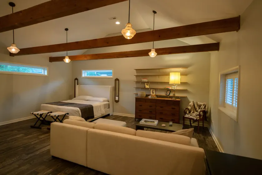 Private Maisonette with Sauna - Image 1