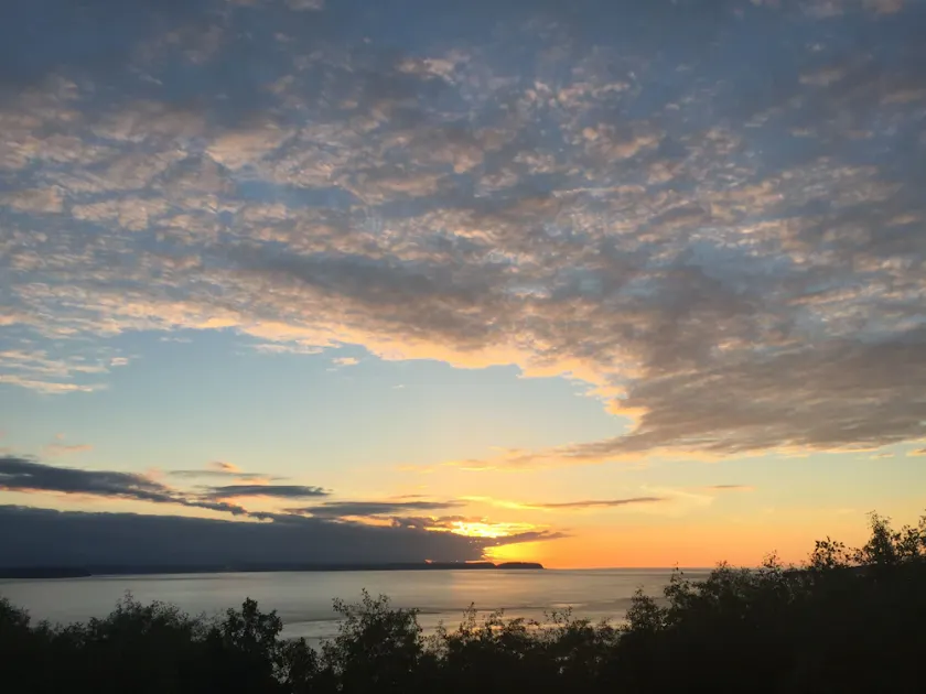Get away to beautiful and peaceful Whidbey island! - Image 1