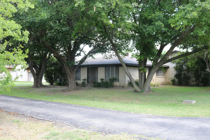 Air Park Home - Fly In/Fly Out - Image 1