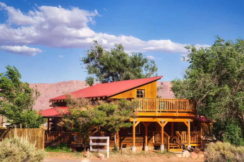 Beautifully restored cottage surrounded by Vermilion Cliffs - Image 1