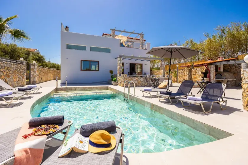 Villa Melina - Four Bedroom Villa, Sleeps 8 - Image 1