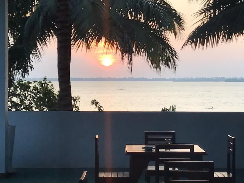 Seren property with lagoonview, closer to the airport 15min city center & beach. - Image 1