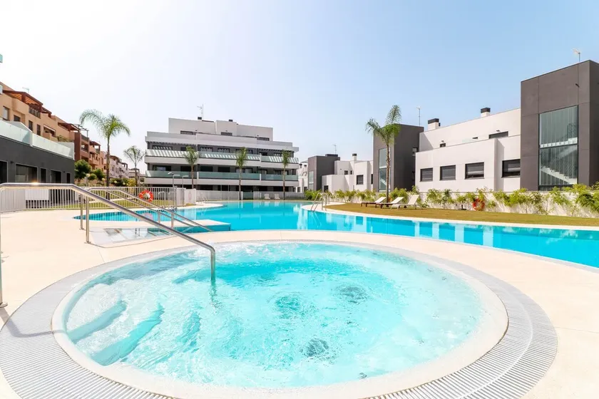 Brand new luxury apartment in Cala Serena - Image 1
