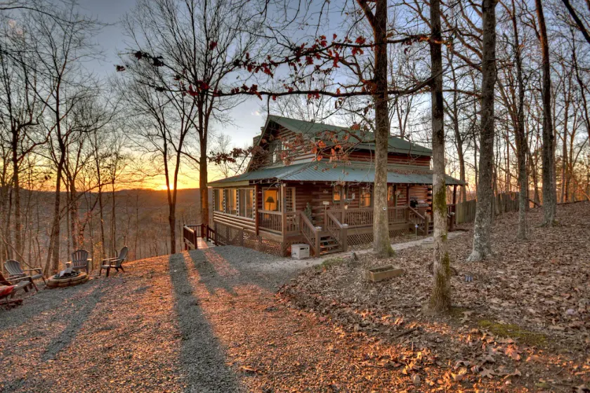 Treetop Getaway - Image 1