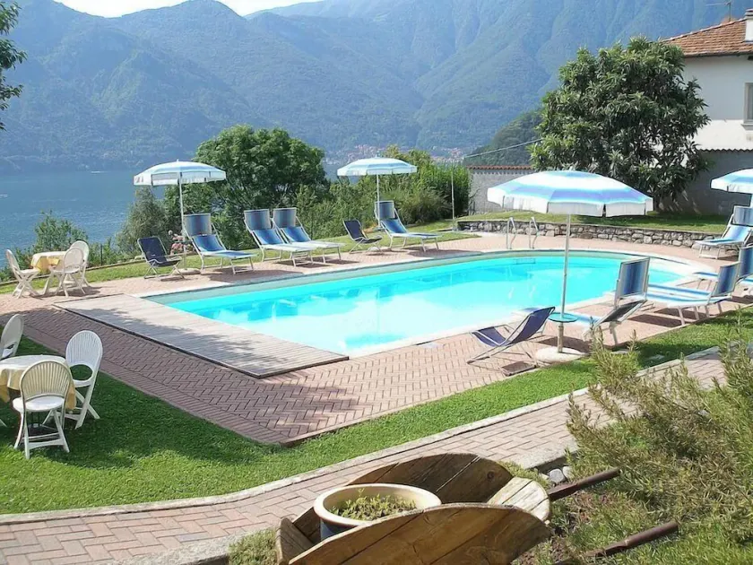Casa Panorama Undici: un apartamento luminoso y alegre ubicado a poca distancia de las orillas del lago de Como. - Image 1