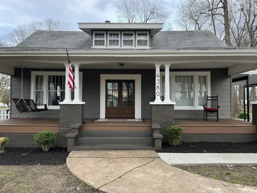 The Gray House - Image 1