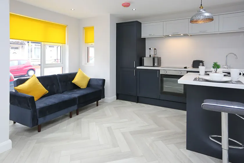 Deluxe-Apartment-Eigenes Badezimmer-Stadtblick - Image 1