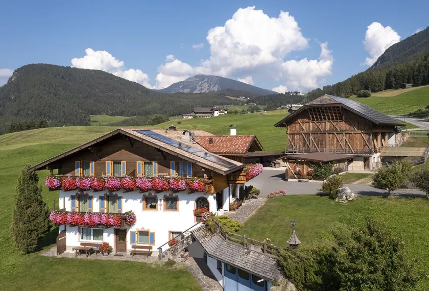 Binterhof - Image 1