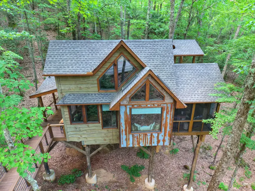 Inn The Ravine Luxury Treehouse * bain à remous, cheminée, foyer, isolé * - Image 1
