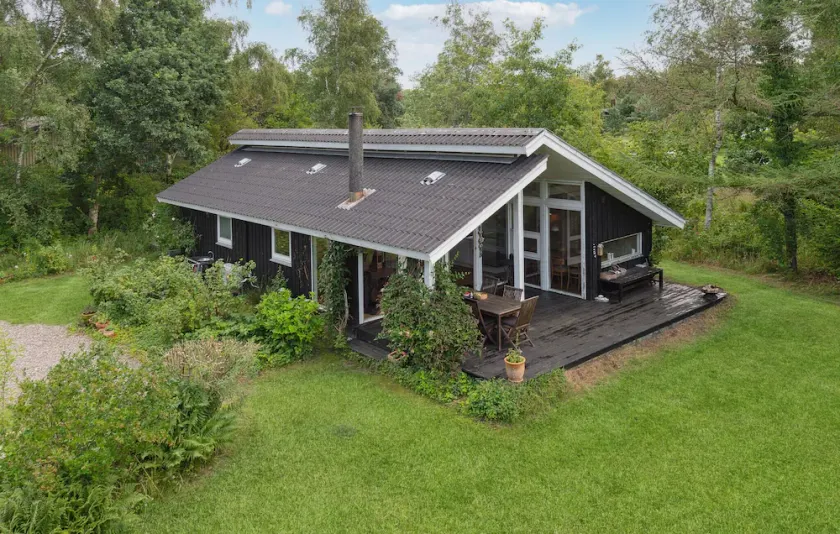 Beautiful Home In Grenaa With Wifi - Image 1