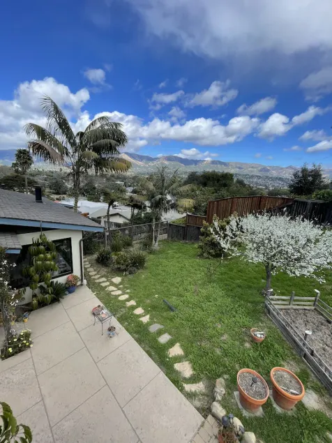 Zen Cottage Hideaway - 1 mile from the Beach, and 1 mile from Downtown... - Image 1