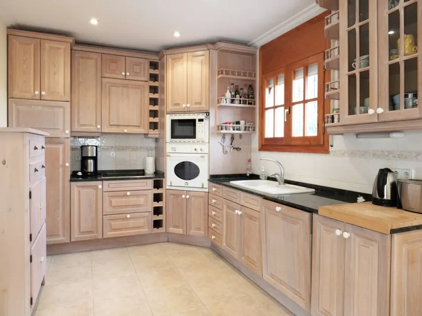 Leonore well equipped, pretty, ideal for families - Image 1