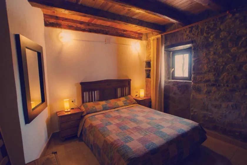 Self catering Masia l'Arà til 16 personer - Image 1