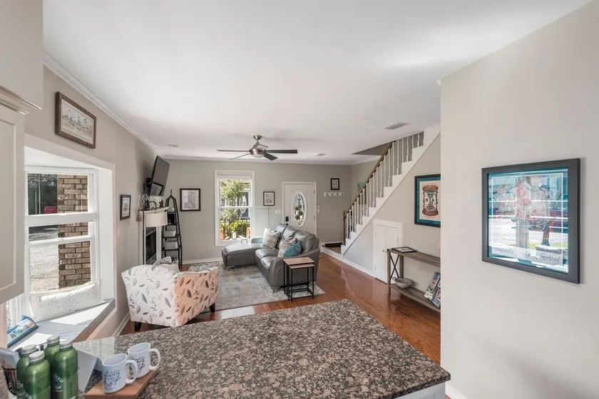 Historic Pensacola 2BR townhouse open now for Spring and Summer.Walk everywhere! - Image 1