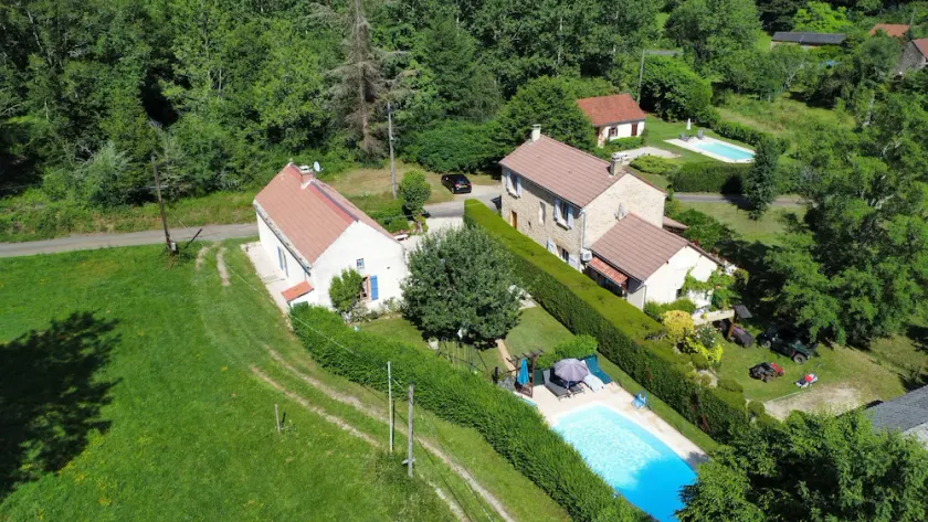 Maison de Charme à la Campagne, Avec Piscine Privée - Image 1