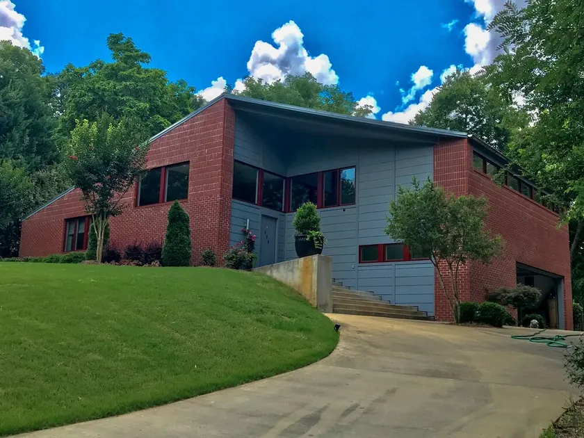 Home Near Tanglefoot Trail & Downtown New Albany - Image 1