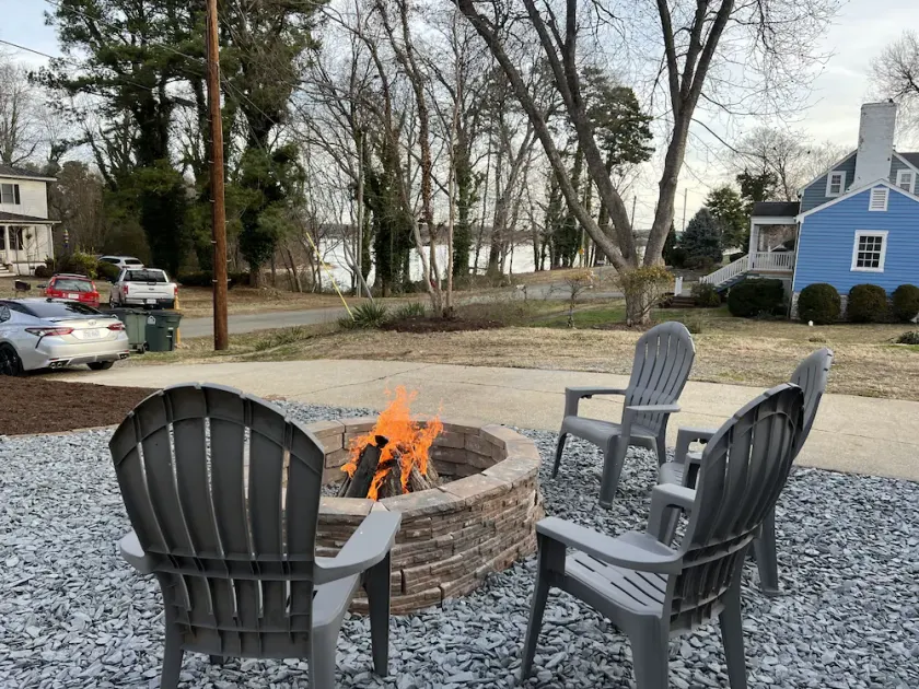 Buggs Island/Kerr Lake Water Views, Shared Dock - Image 1