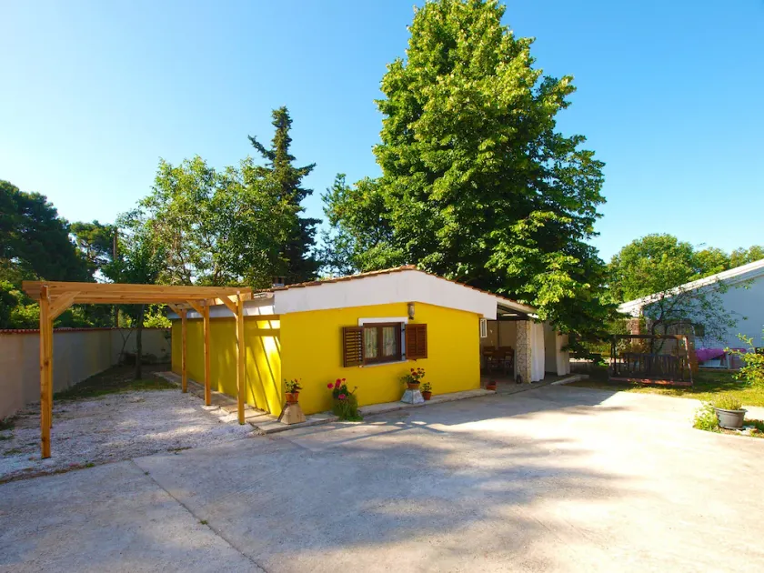 Apartment 1930/23722 (Istria - Banjole), 550m from the beach - Image 1
