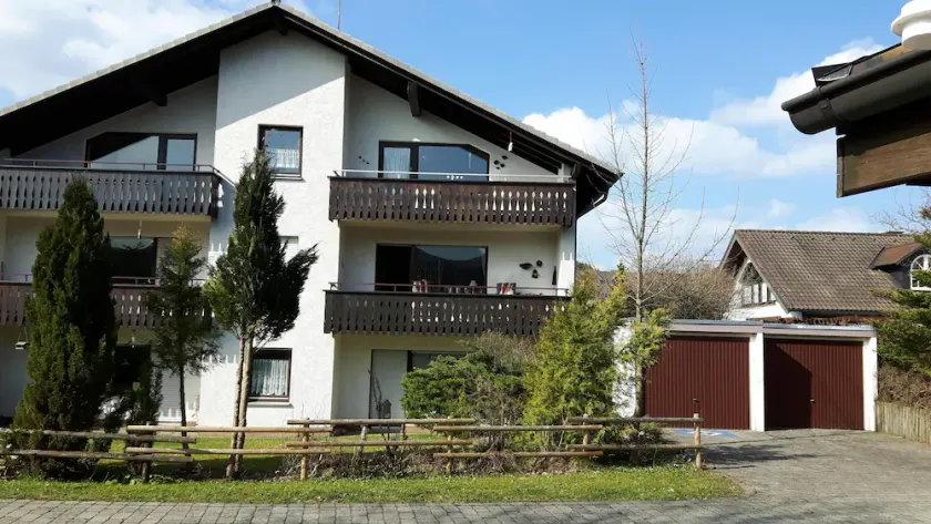 Lusso 4 a 6 persone. appartamento con garage situato ai margini della zona residenziale e tranquilla - Image 1