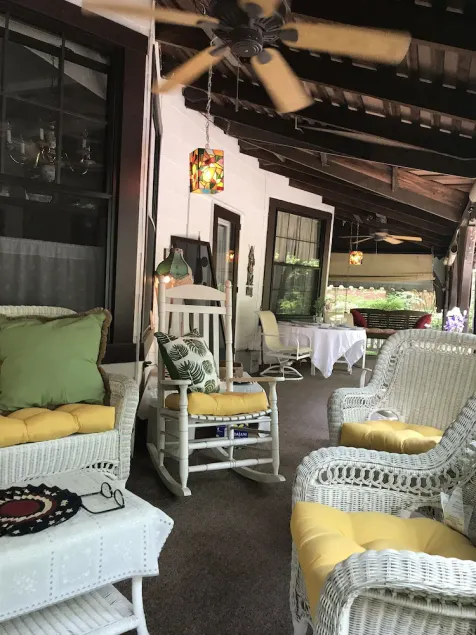 Charming Mt Gretna cottage tucked in a quiet art community filled with music theater and quiet evening dinners on the porch - Image 1