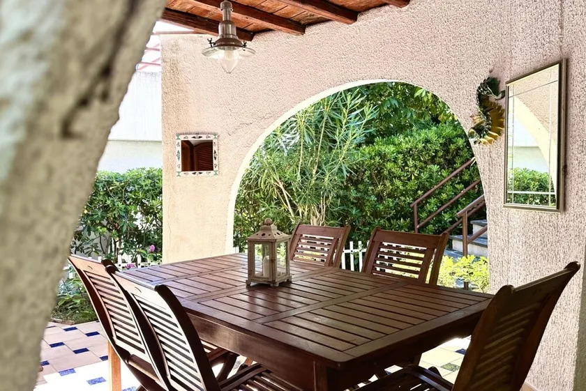 M409 - Marcelli, delightful three-room apartment with garden - Image 1