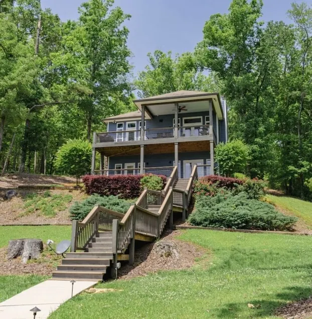 Blue Haven| Lakefront Lake Martin Home w/ Dock - Image 1