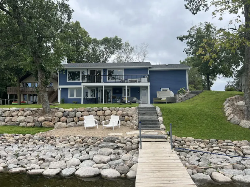 Perfect lake home for a family get away - Only 1 hour from metro - Image 1