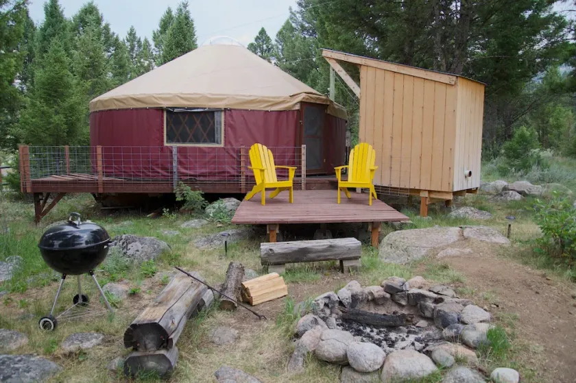 Yurt Ved siden af Clarks Fork af Yellowstone River, 30 minutter fra Yellowstone - Image 1
