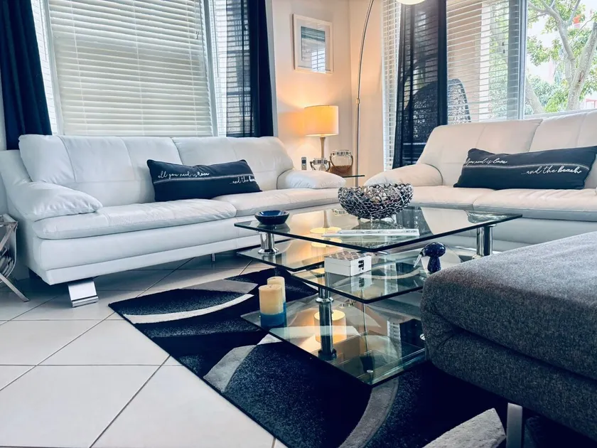 YATCH CLUB À AVENTURA 3 BD 2BA APT ENTIÈREMENT ÉQUIPÉ! Comme 5 étoiles à la maison! - Image 1