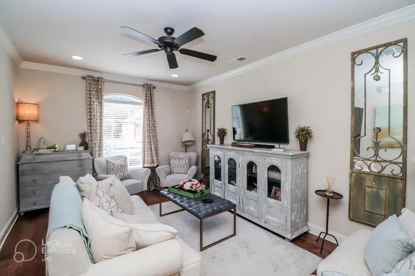 Luxurious condo minutes from Ole Miss & the Square - Image 1