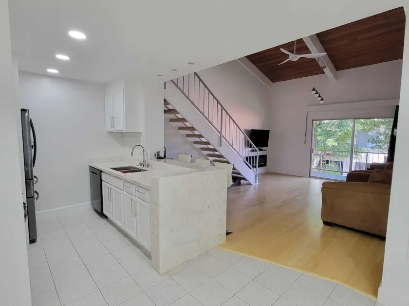Newly Remodeled 2 Bedroom Condo with Loft - Image 1
