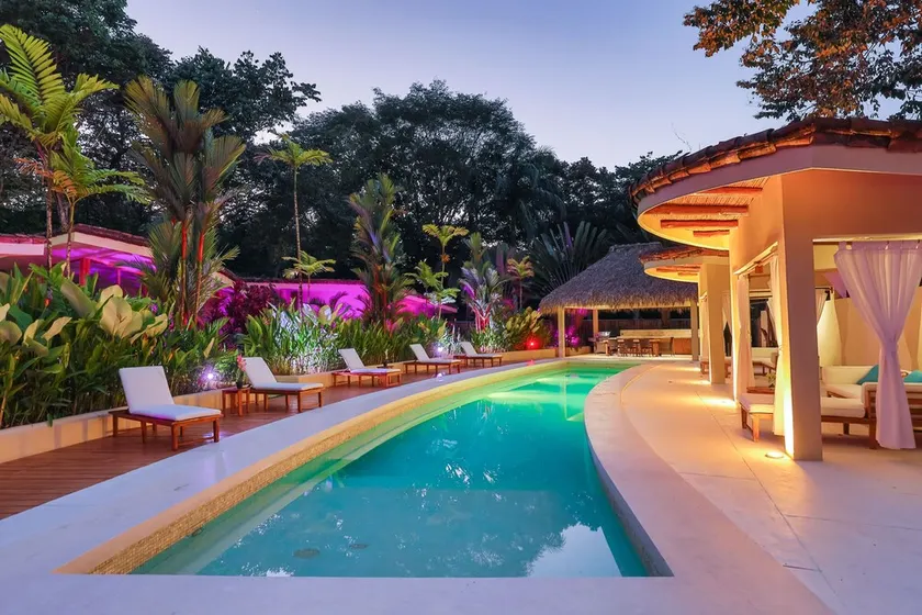 Macaws and Sloths and Monkeys, Oh My! Villa Capuchin in Manuel Antonio - Image 1
