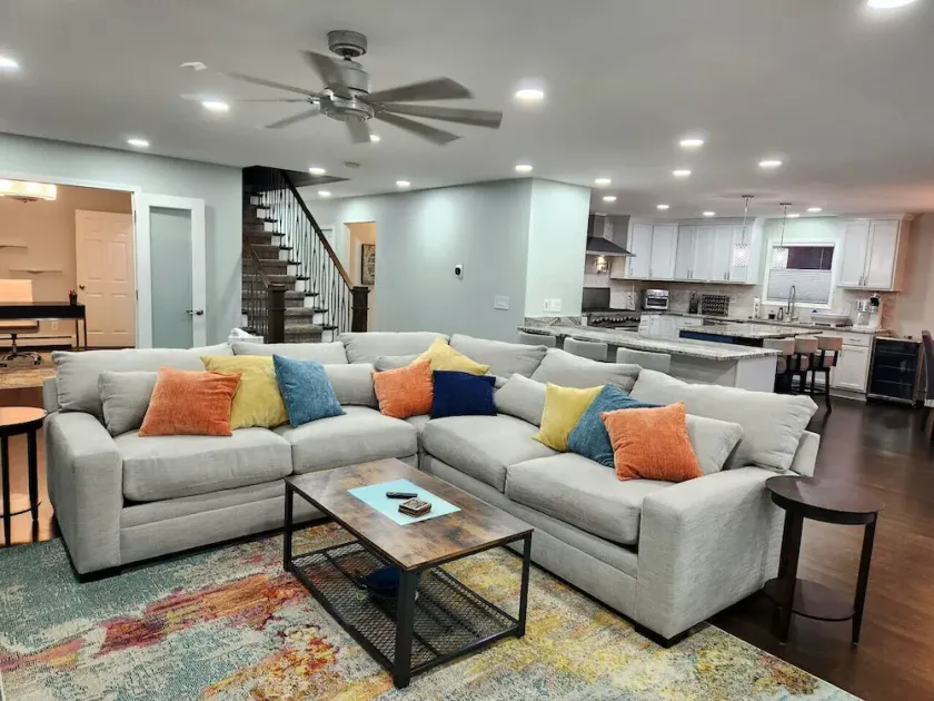 \"Charlie's on the North Channel\" Beautiful Home - Image 1