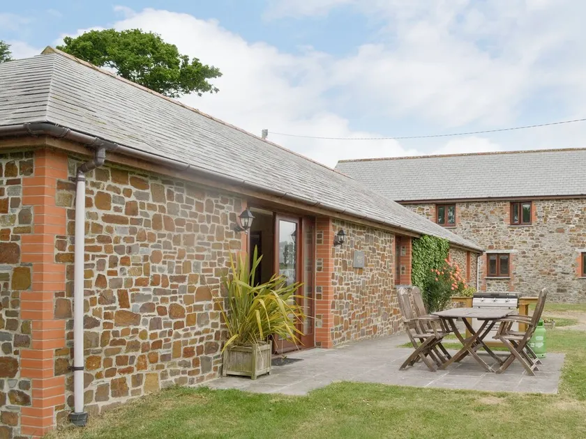 2 bedroom accommodation in Poundstock, Bude - Image 1