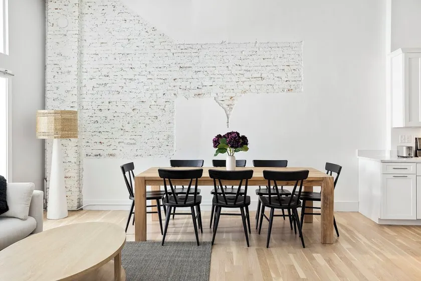 Old Port Brick Loft, Walk to Dining & Waterfront - Image 1