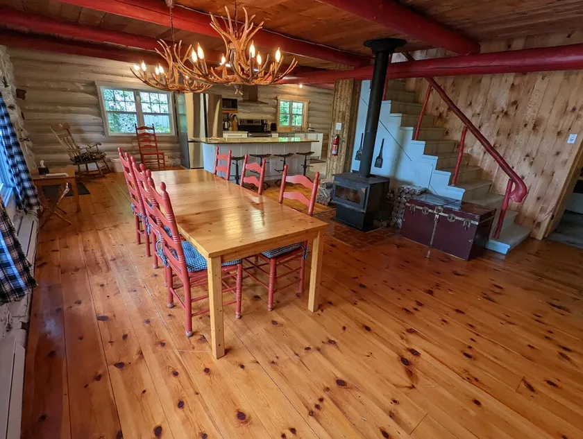 The Starry beach, lake front cottage - Image 1