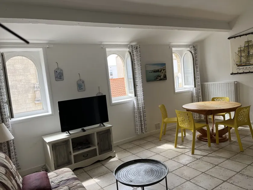 ROYAN PONTAILLAC 30m de la plage,2ème étage villa,70m2 - Image 1