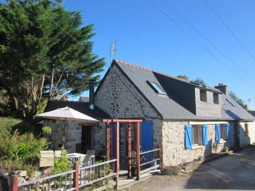 Traditionelle sten stuehus - Image 1