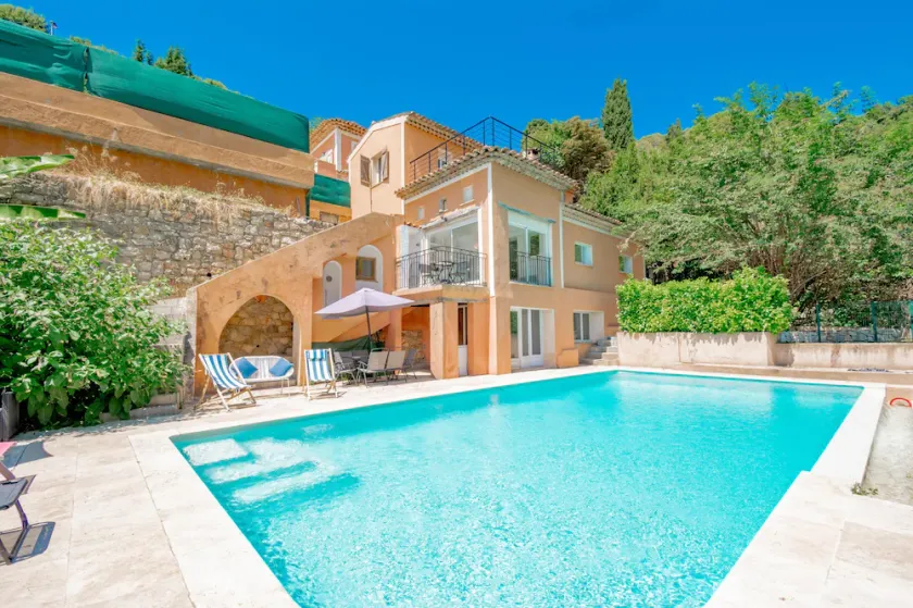 Nice villa in Vence with a large swimming pool - Image 1