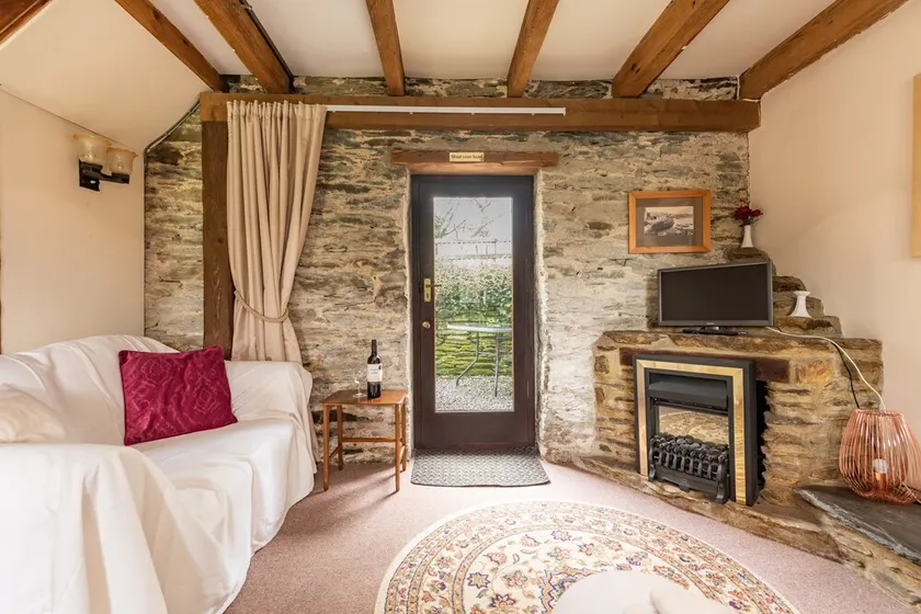 Cob Loaf Cottage Fowey close to Readymoney Cove - Image 1