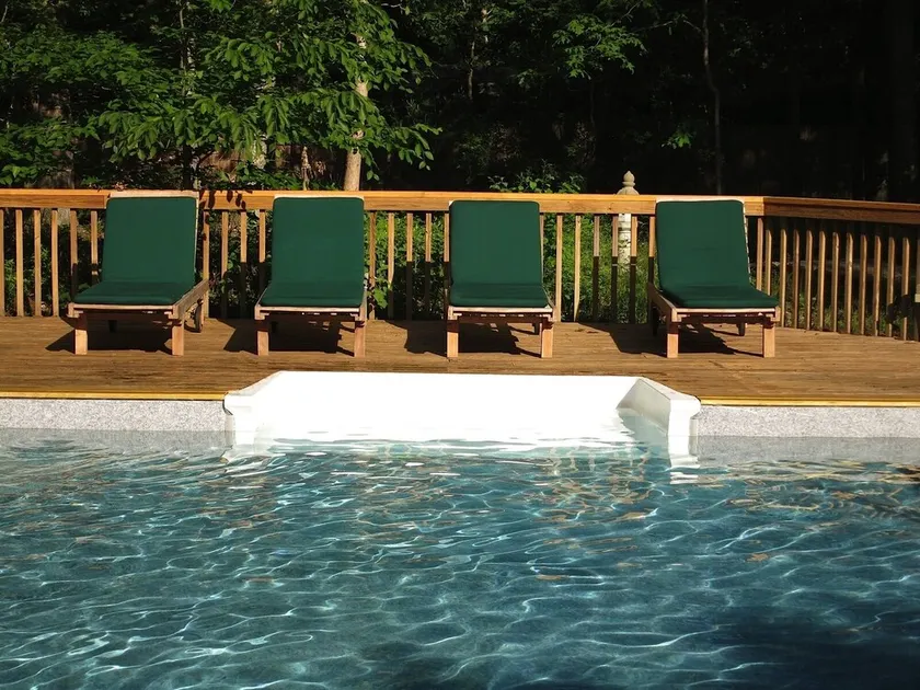 Beautiful Private 4 BR, Heated Pool. Close to Everything! - Image 1
