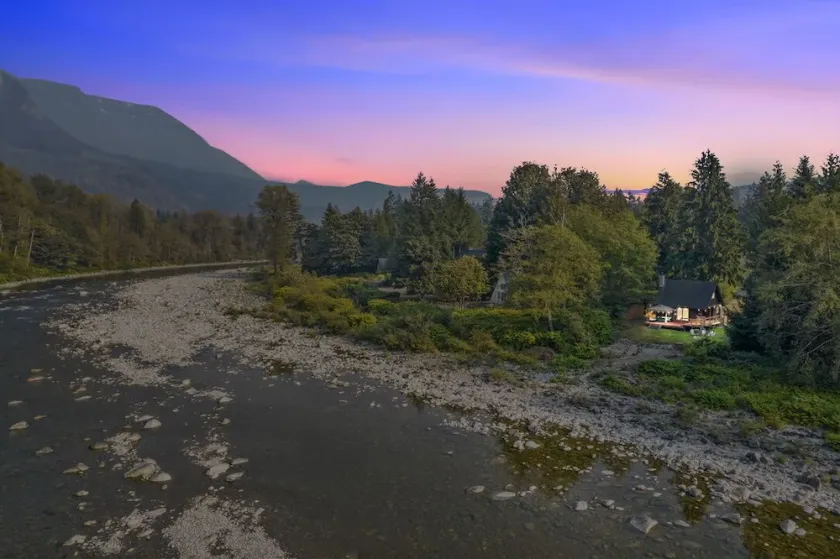 Dream River Cabin - Image 1