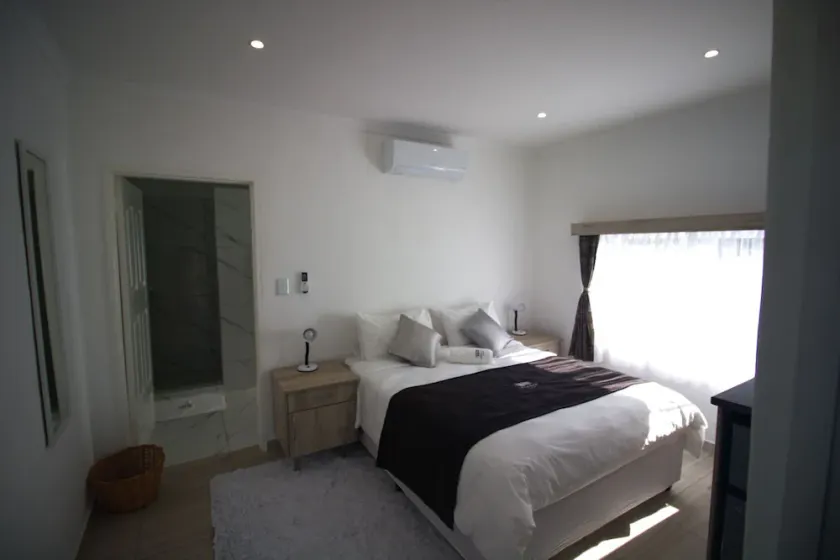 Little Bush Guesthouse - Image 1