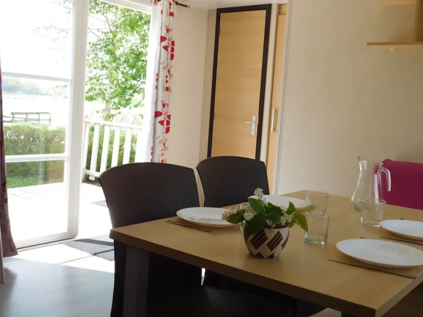 Mobil home Famille terrasse - Image 1